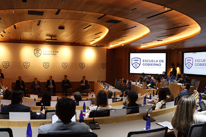 Diálogo regional con Harvard Medical School en la Escuela de Gobierno